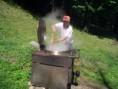 /album/galleria-foto-galleria-fotografica-del-gruppo/domenica-26-6-11-pranzo-alpino-danilo-dalmas-rimesta-il-minestrone-ore-11-jpg/